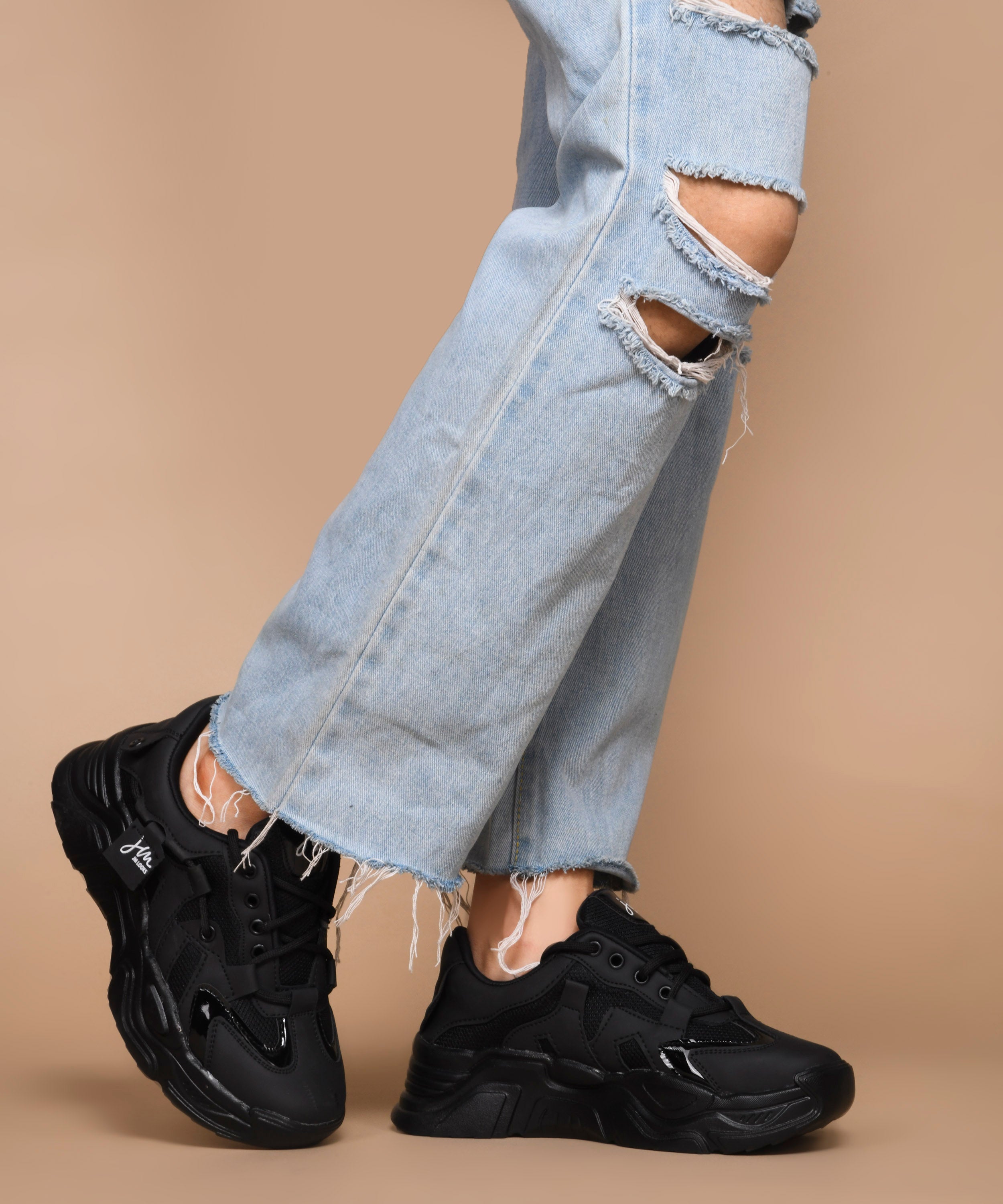 Women’s Chunky Lace-Up Casual Sneakers with Cushioned Sole
