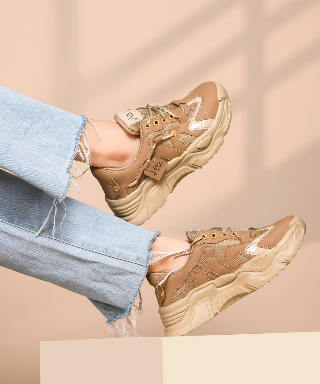 Women’s Chunky Lace-Up Casual Sneakers with Cushioned Sole