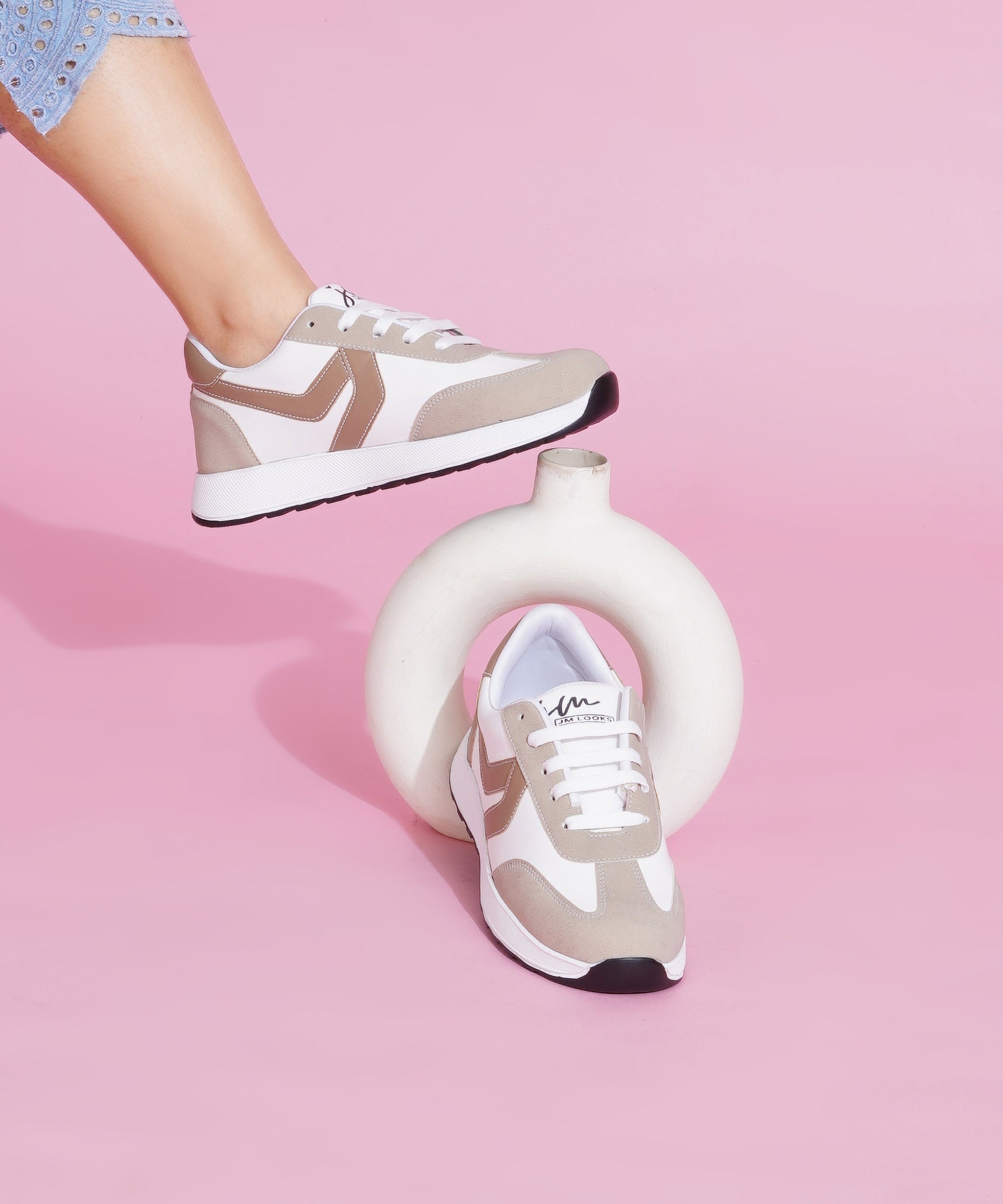 Women’s Casual Lace-Up Sneakers with Contrast Panels