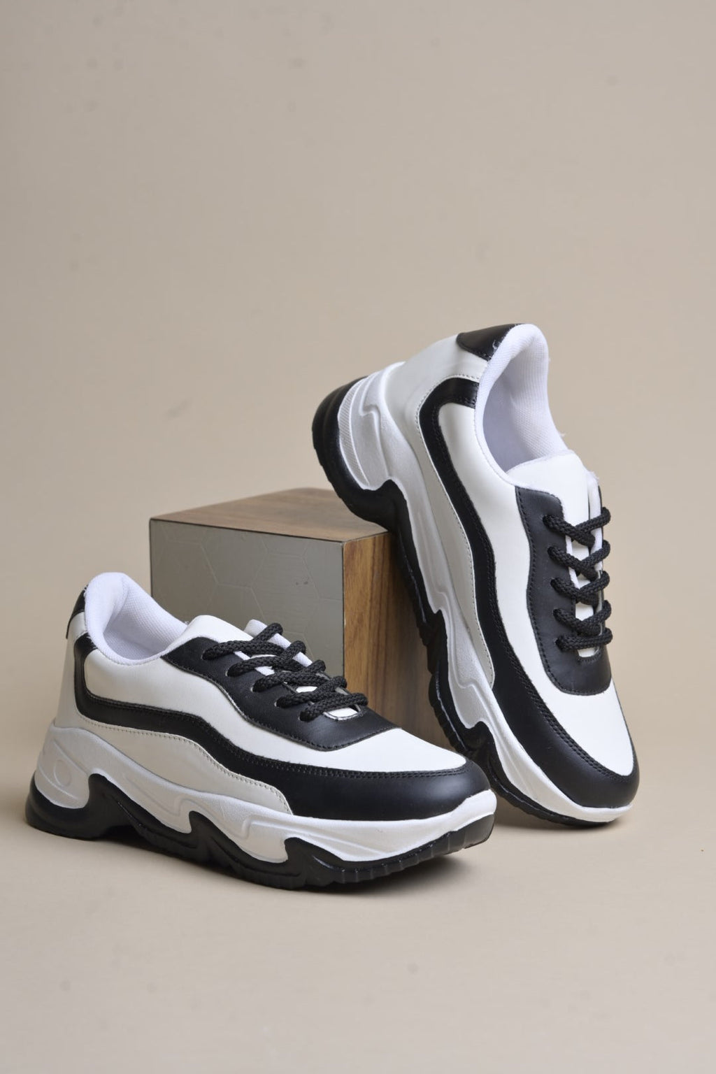 Jm Looks Sporty Contrast Panel Sneakers