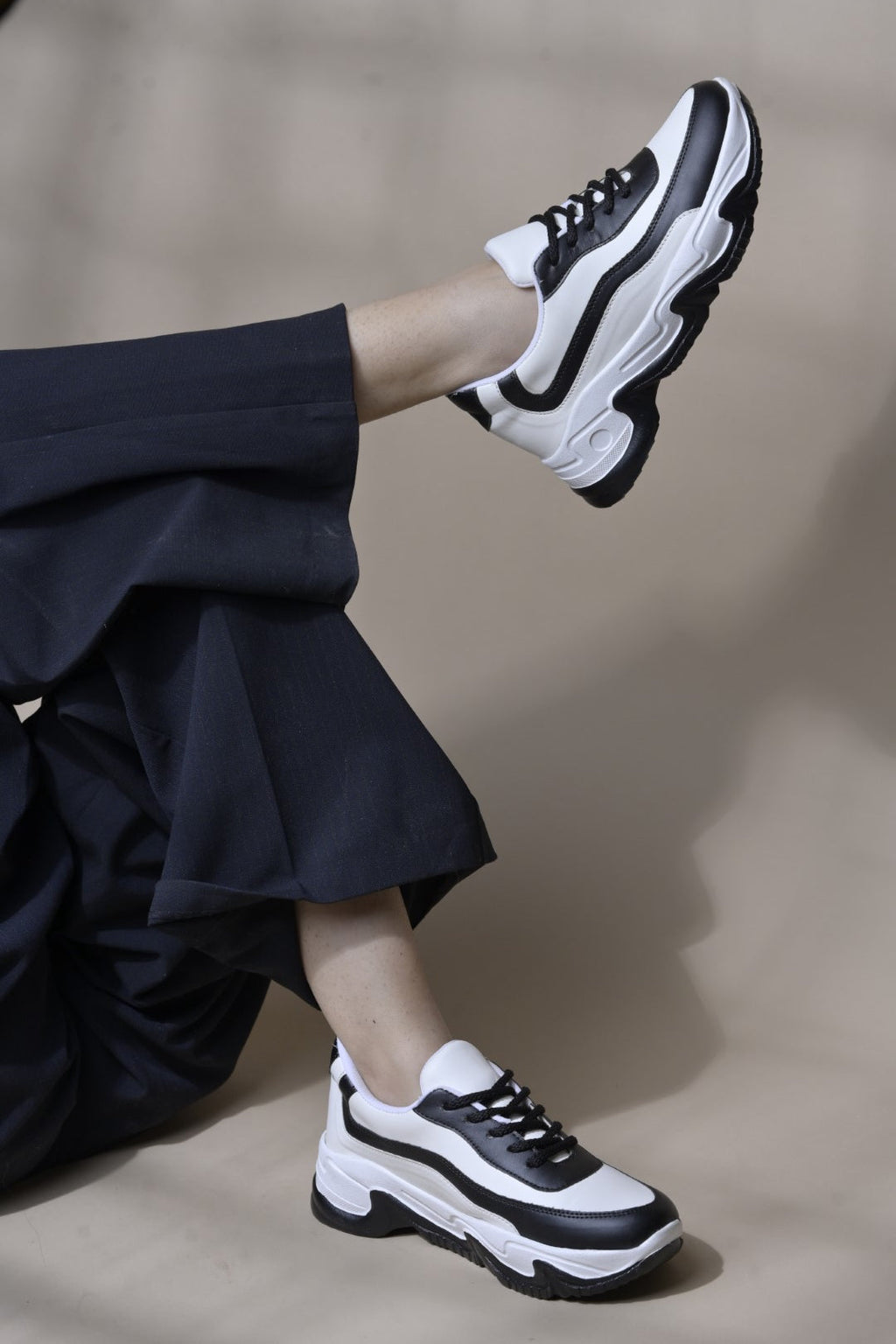 Jm Looks Sporty Contrast Panel Sneakers