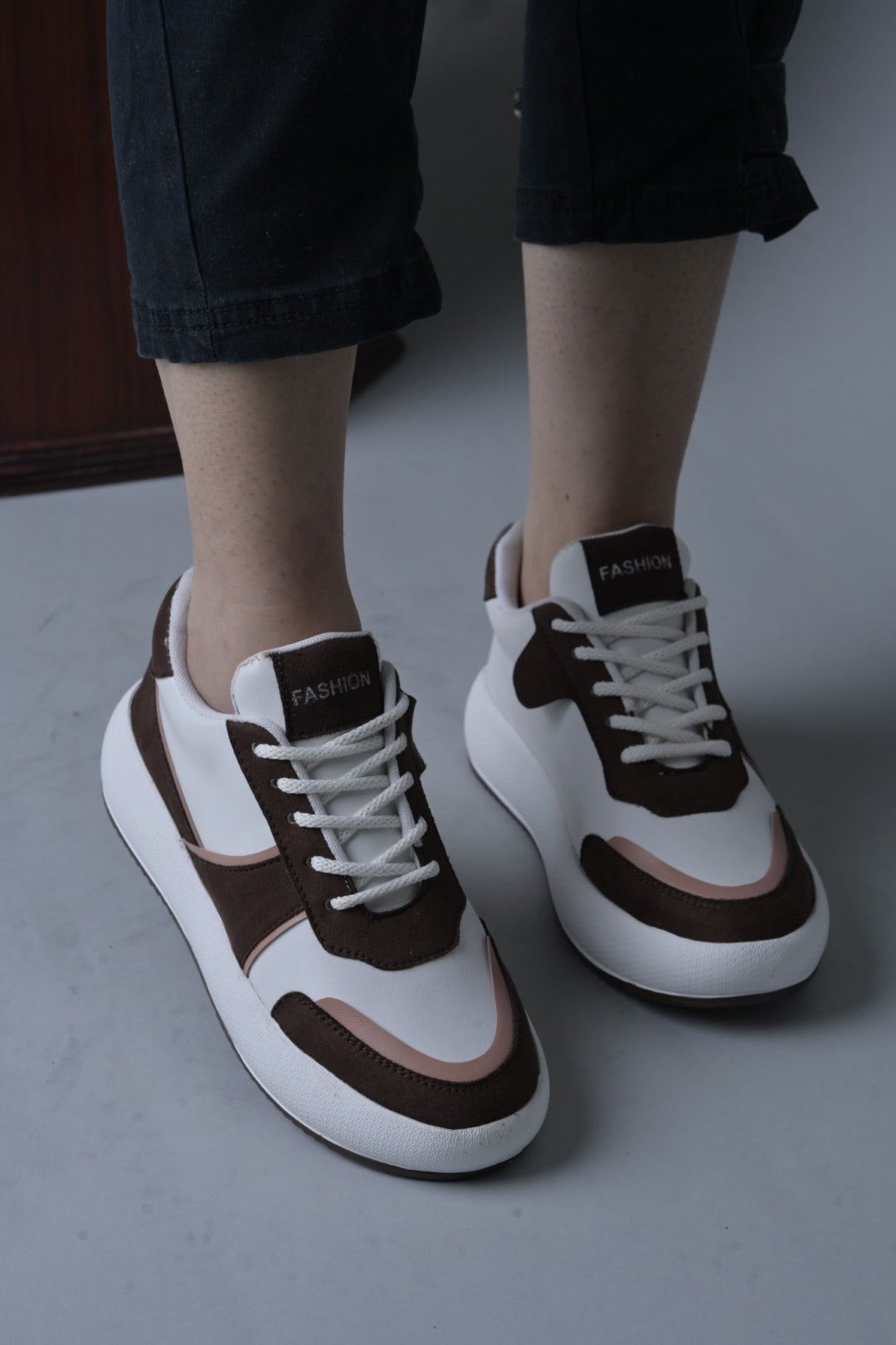 Jm Looks modern platform sneakers with contrasting panels and white laces  Brown