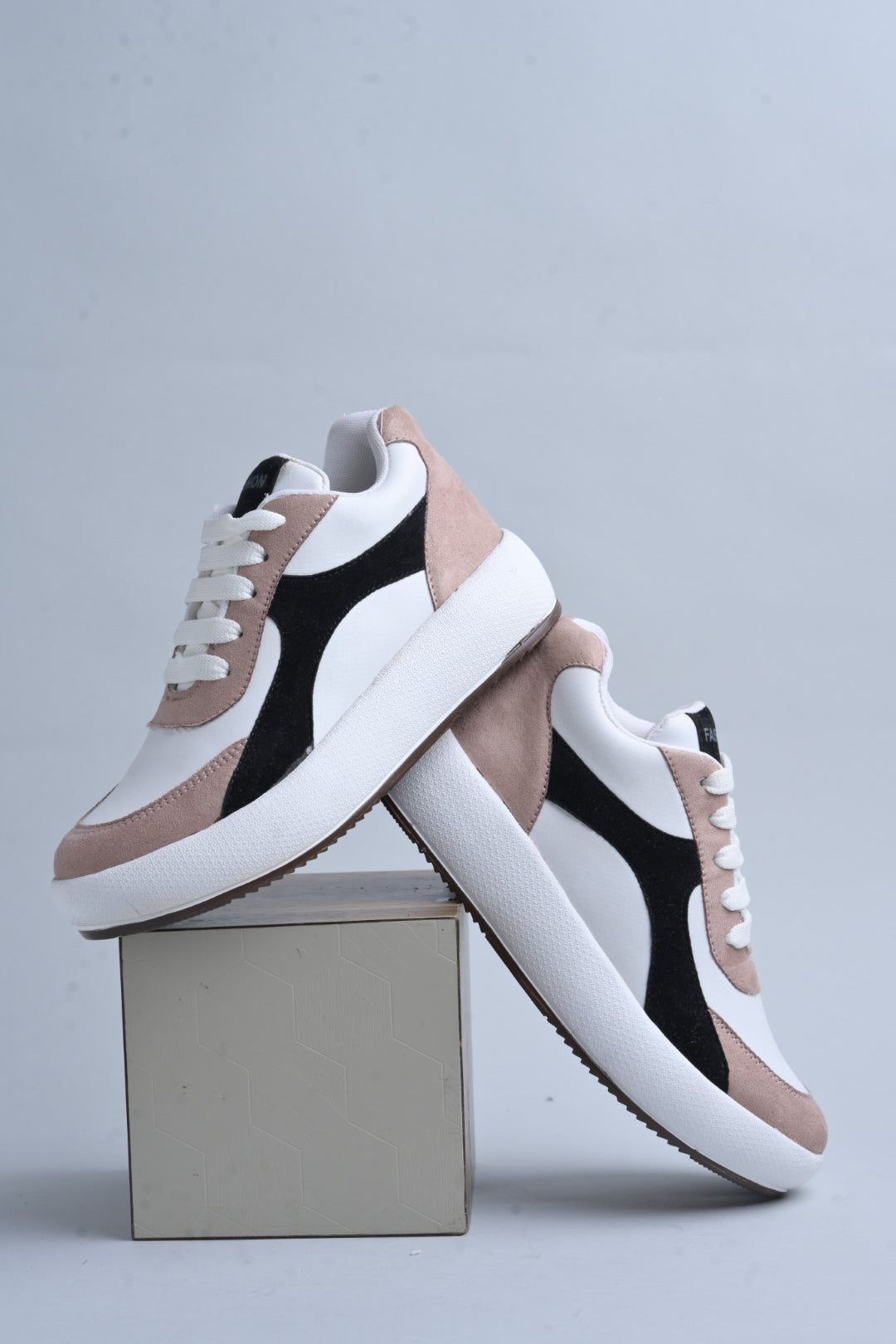 Jm Looks Modern Panel Platform Sneakers