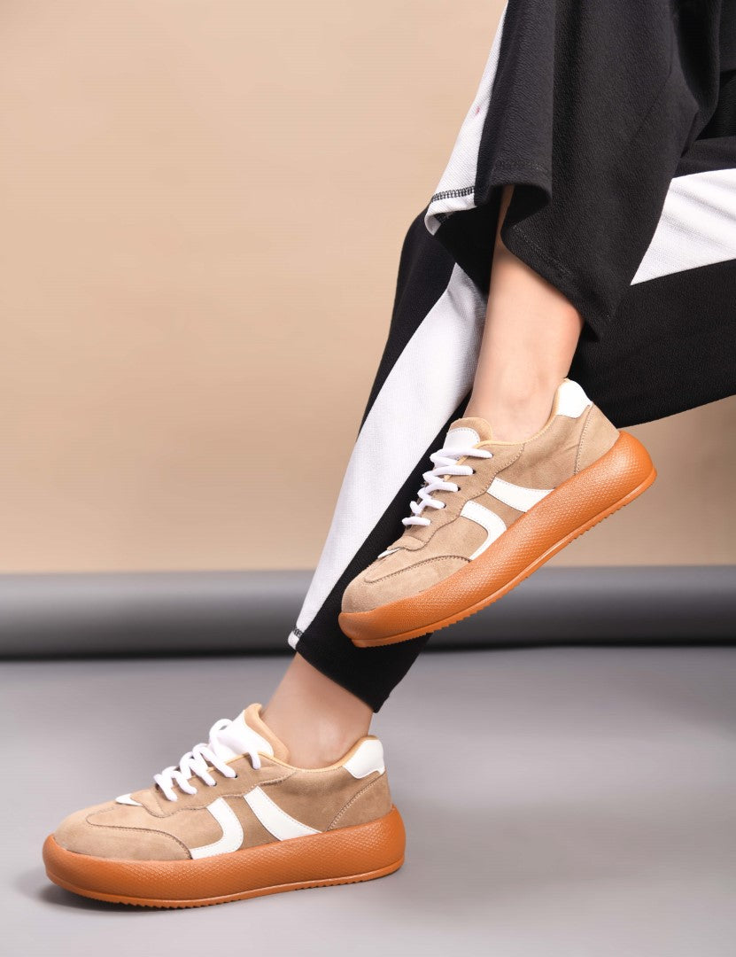Suede lace up sneakers with cushioned sole