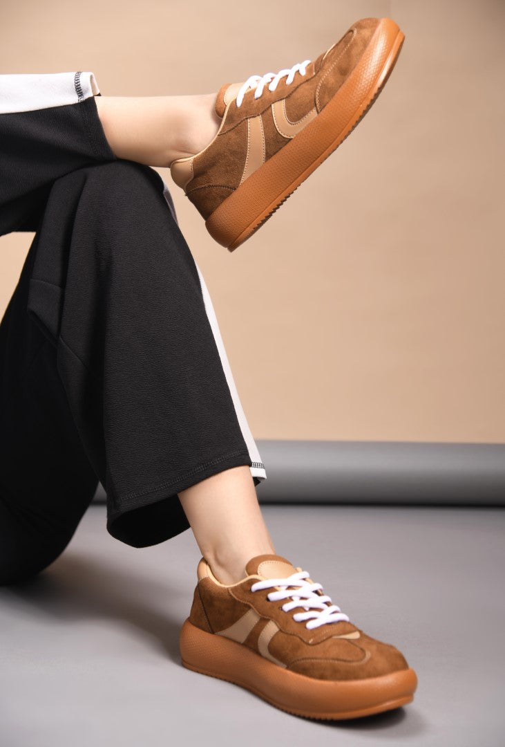 Suede lace up sneakers with cushioned sole