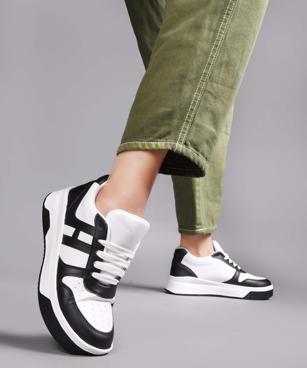Sneakers with Bold Design & Elevated Sole for Women