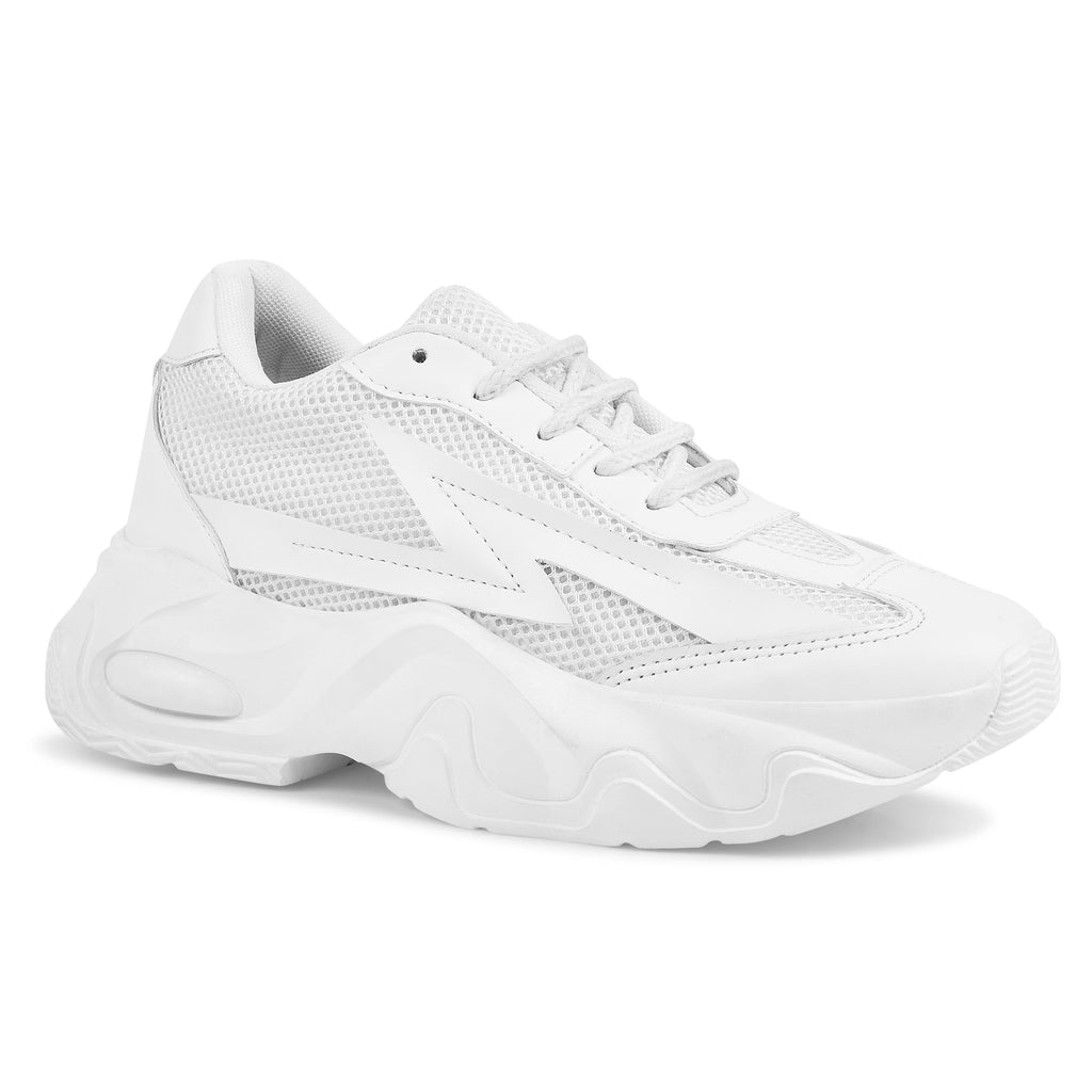 Chunky sole mesh sneakers with bold design