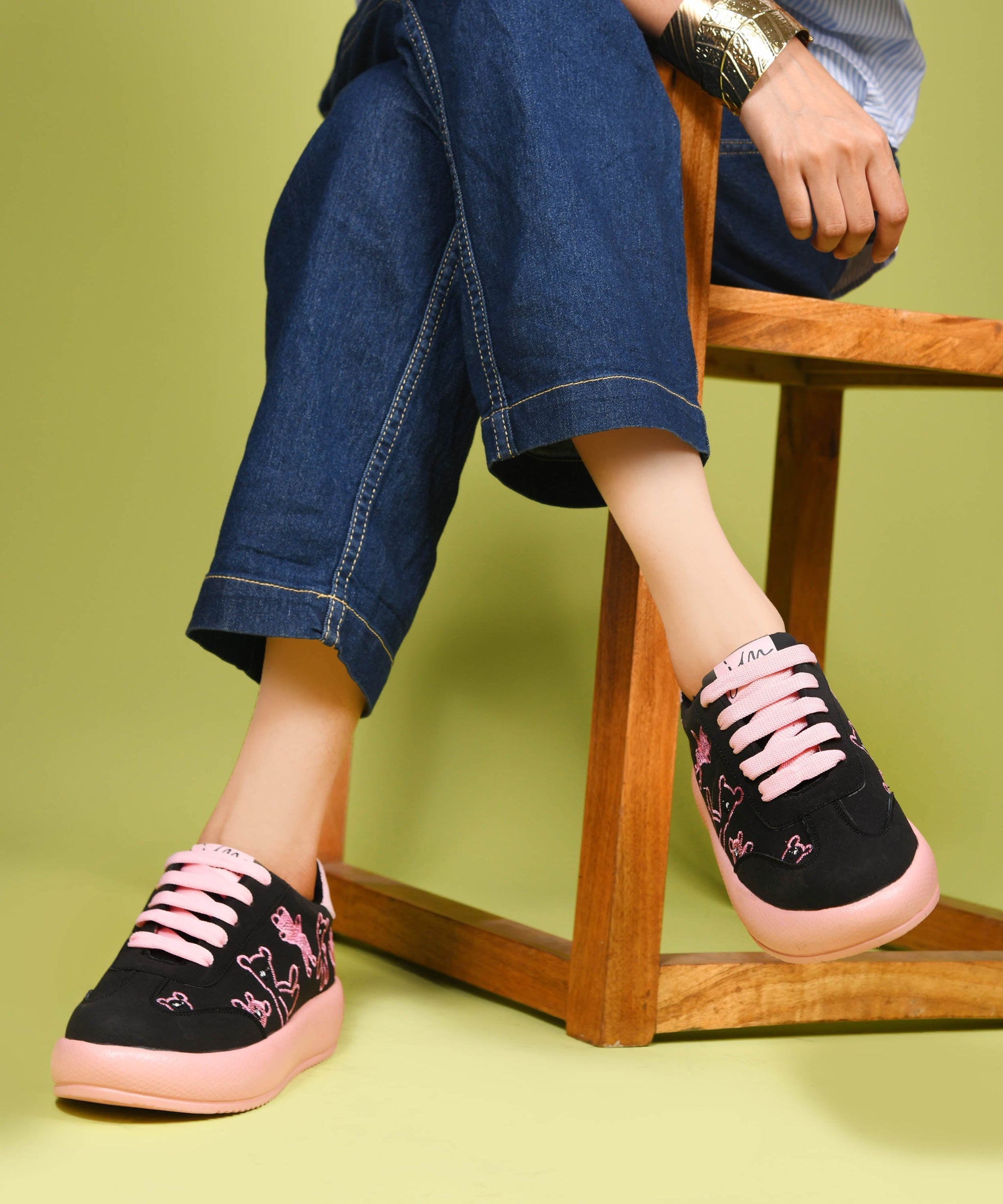 Suede Cute Teddy Sneakers