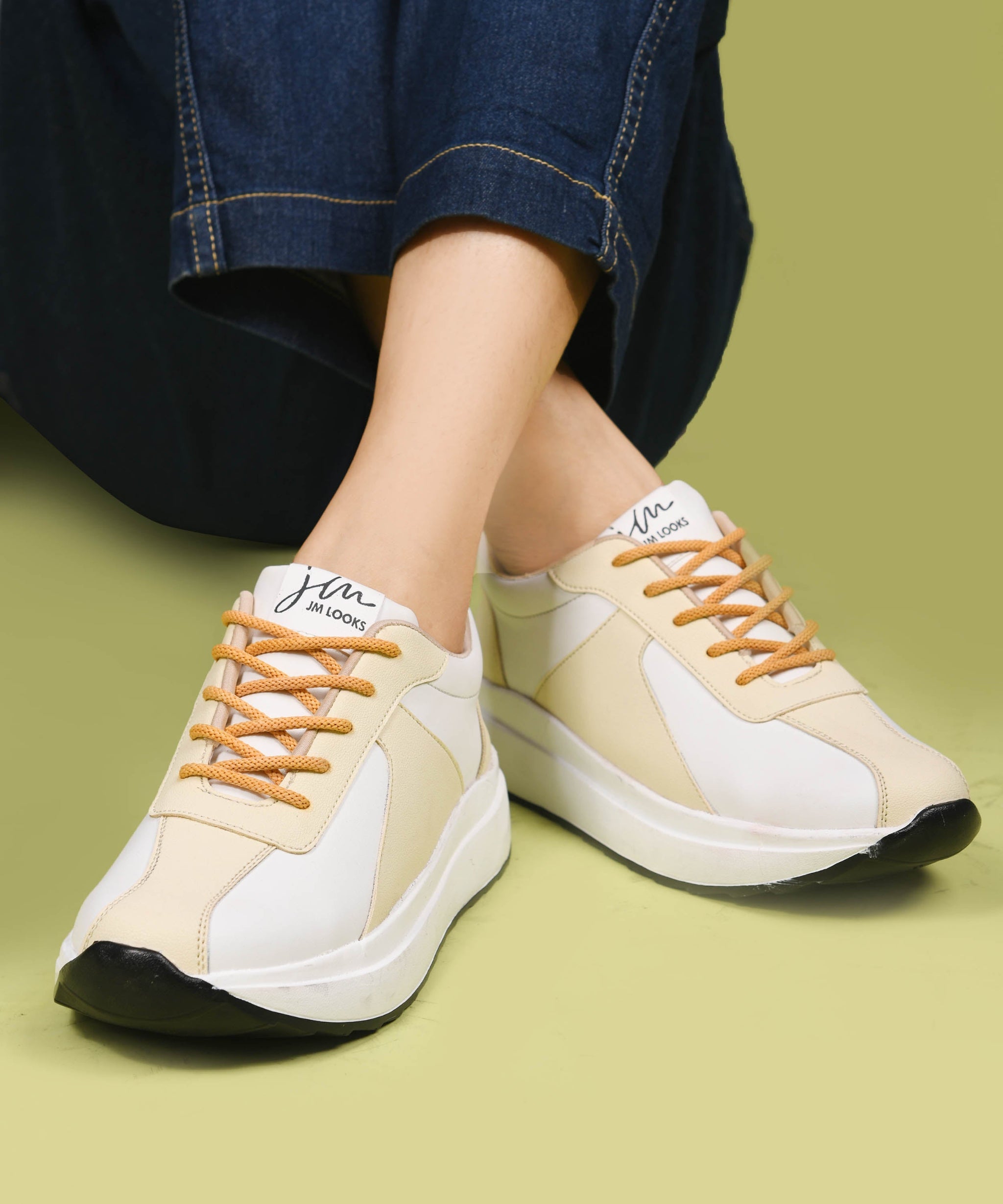 White Platform Sneakers Women Lace-Up Chunky Sole Casual Shoes Suede Panels