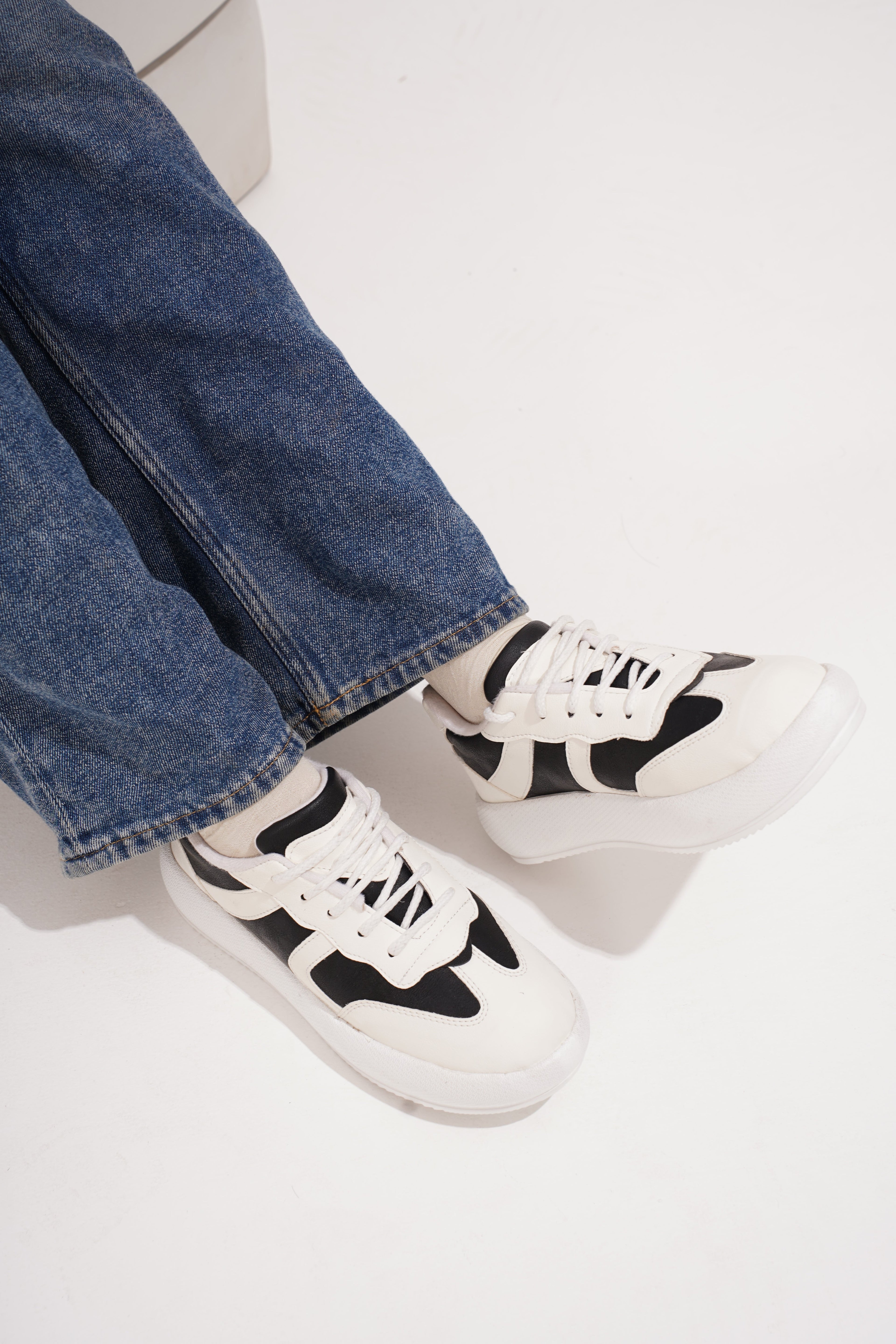 Jm Looks Casual Panel Detail Lace-Up Sneakers