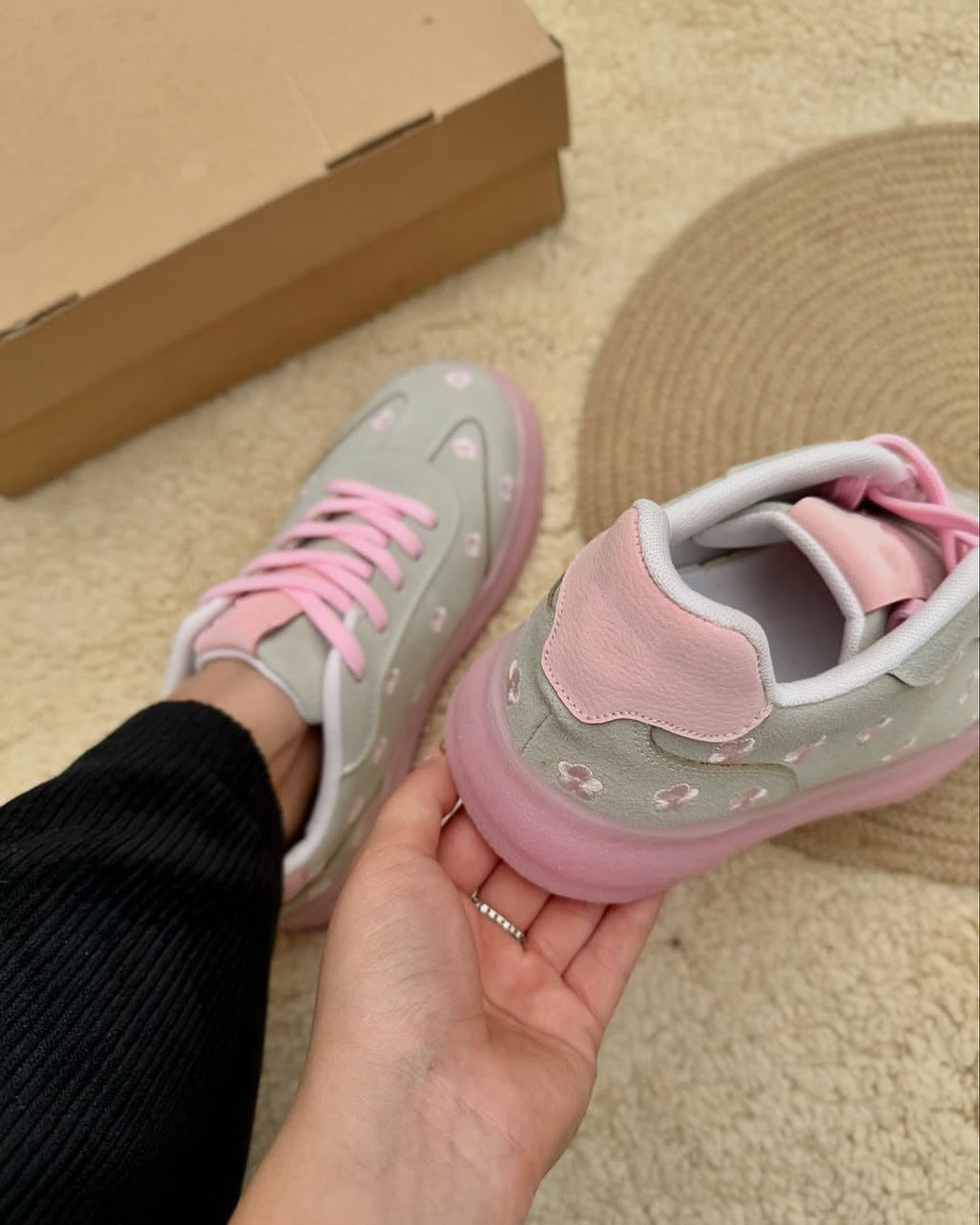 Suede Flower Printed Low-Top Sneakers