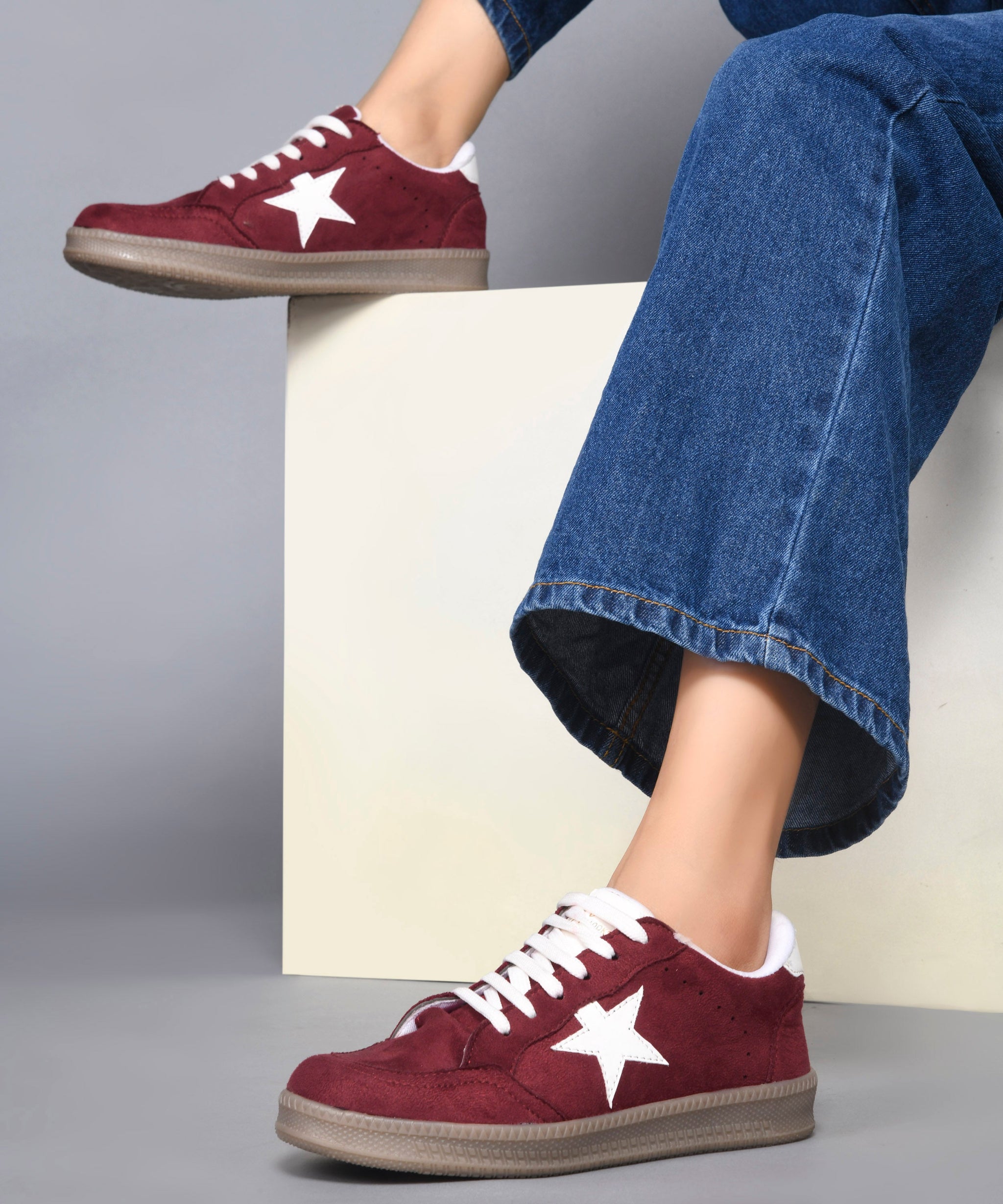 Vintage Inspired Star Sneakers for Women: Suede Lace-Up Shoes with Gum Sole