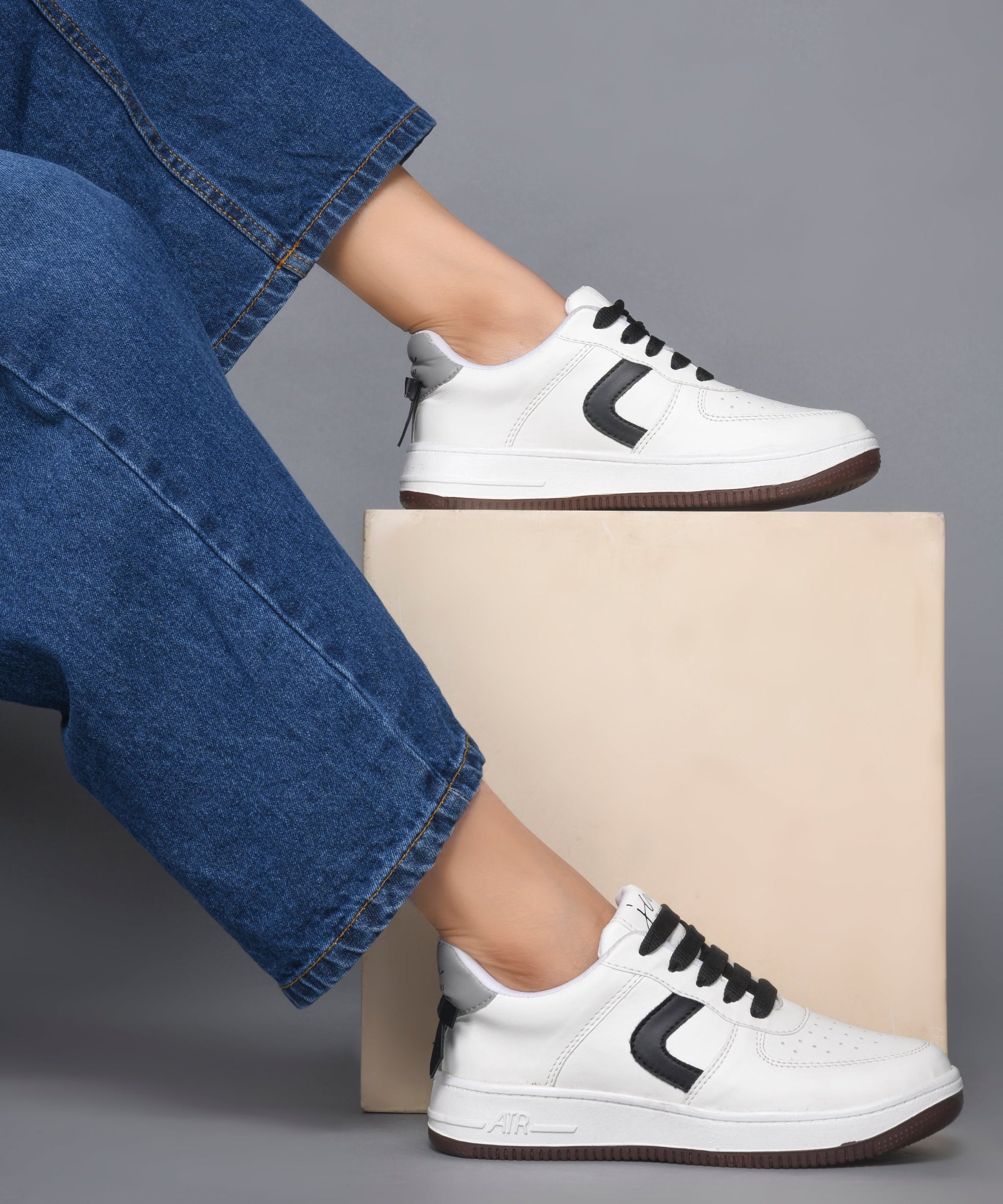 Women's Low Top Lace-Up Bow Casual Sneakers with Perforated Detailing