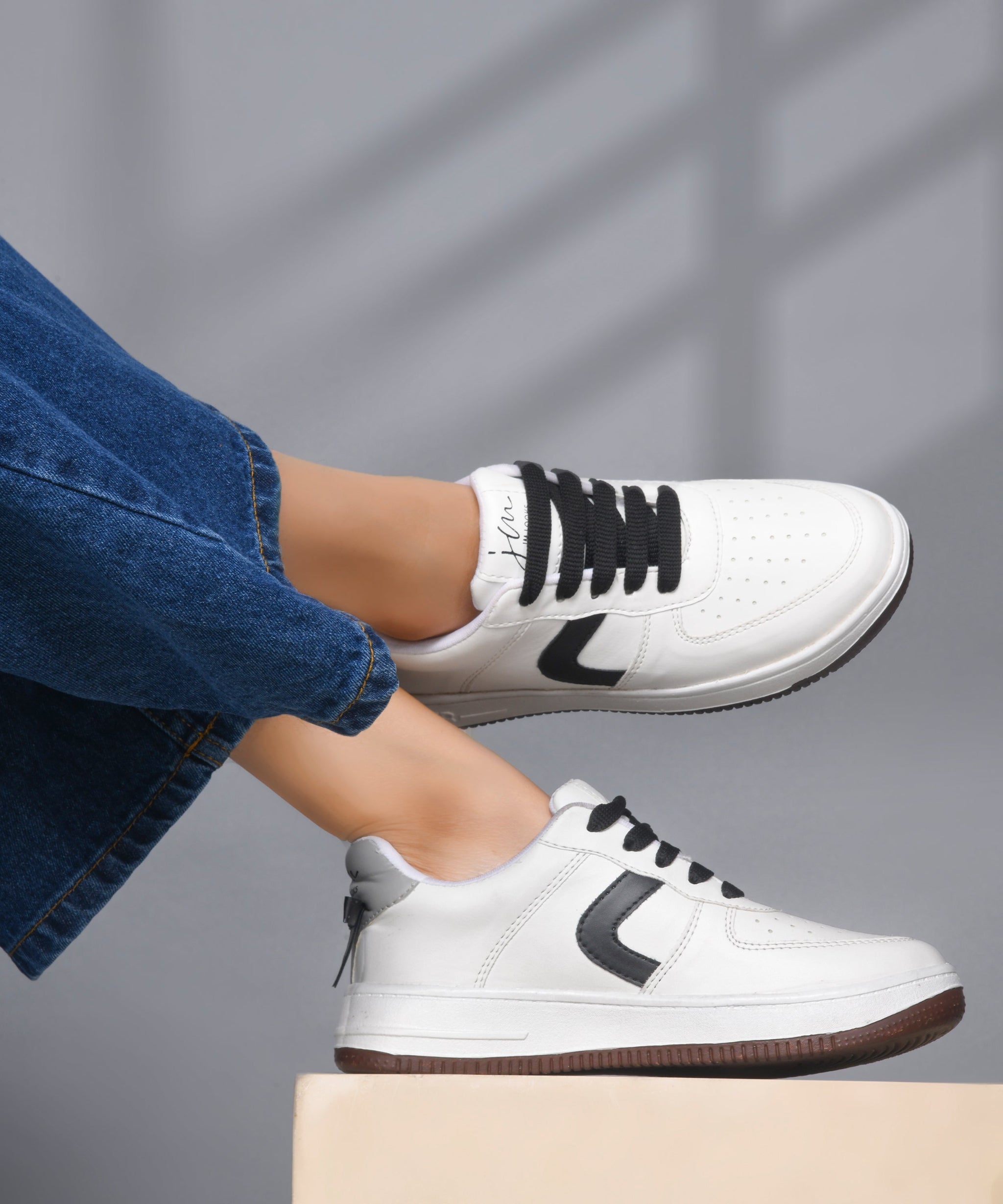 Women's Low Top Lace-Up Bow Casual Sneakers with Perforated Detailing